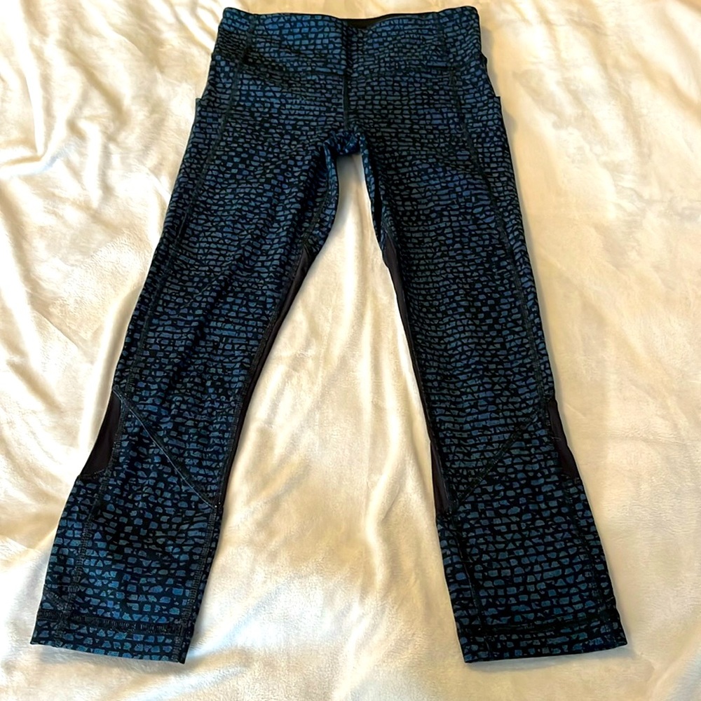 Lululemon Leggings: size 2, 23” length